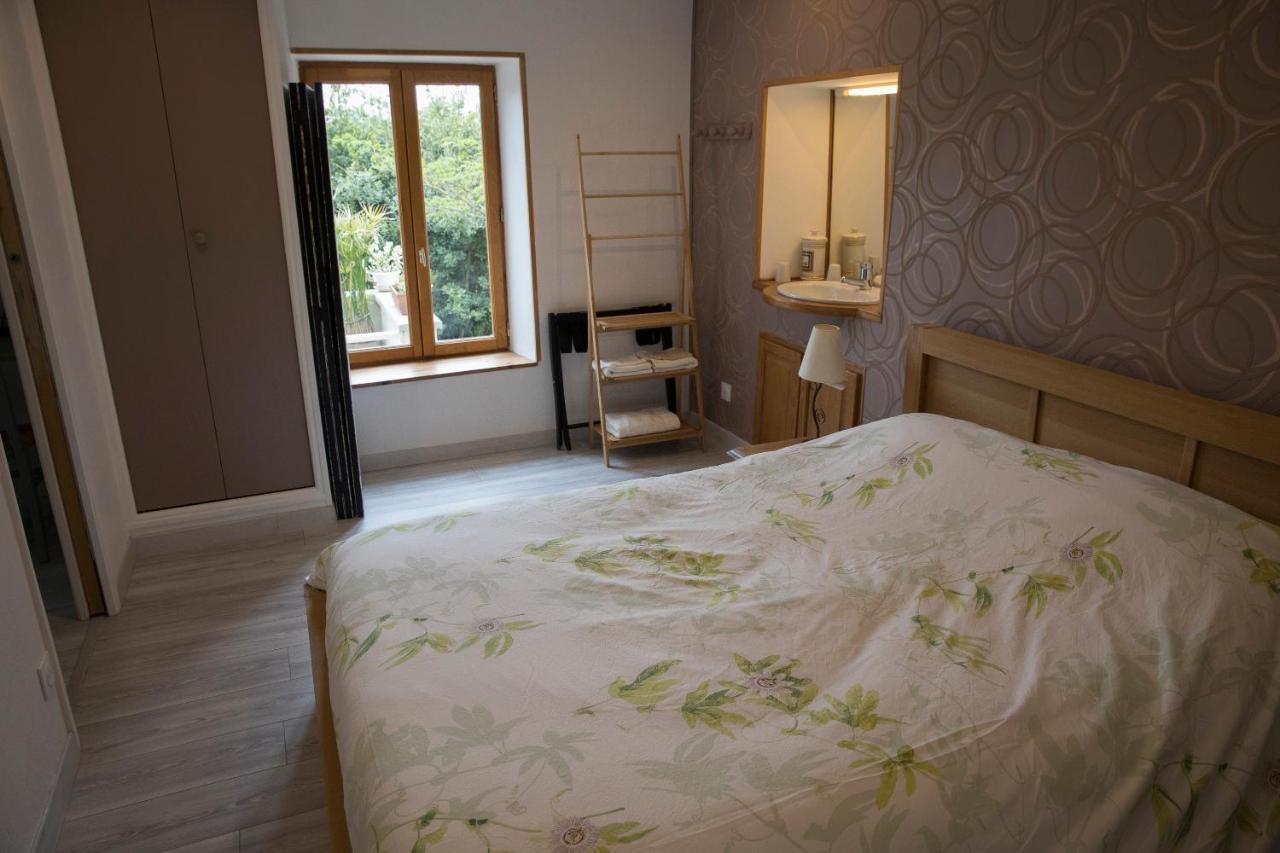 Agreable Logement Independant Avec Veranda Vienne  Exterior photo